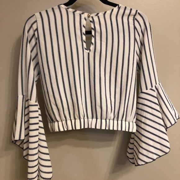 Bell-Sleeve Striped Crop Top - Picture 2 of 2